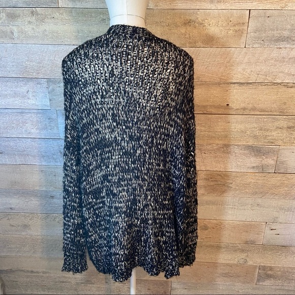 Volcom  cardigan‎ sweater in size x-small/small - Picture 3 of 7